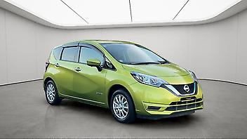 65,000 Km, Hatchback, 1200 cc, Hybrid engine, Automatic