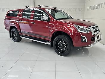 114,500 Km, Utility, 2999 cc, Diesel engine, 6-Speed Manual