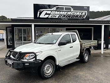 231,209 Km, Ute, 2442 cc, Diesel engine, 6-Speed Manual