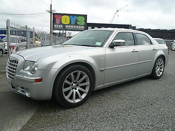 189,000 Km, Sedan, 5700 cc, Petrol engine, automatic