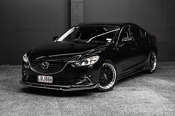 135,000 Km, Sedan, 1990 cc, Petrol engine, Automatic