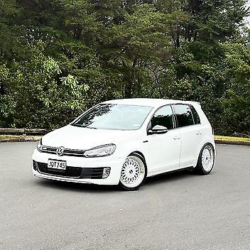 160,000 Km, Hatchback, 1980 cc, Petrol engine, Automatic