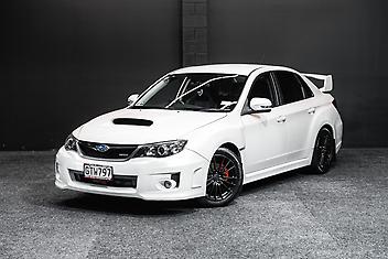 125,000 Km, Sedan, 2457 cc, Petrol engine, Manual