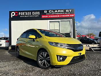 87,618 Km, Hatchback, 1500 cc, Hybrid engine, Automatic