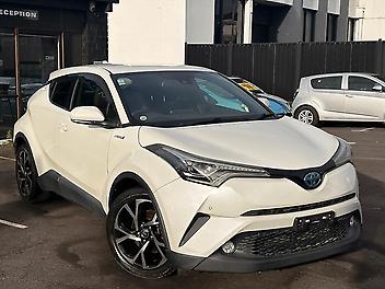 106,000 Km, RV-SUV, 1800 cc, Petrol - Hybrid engine, Automatic