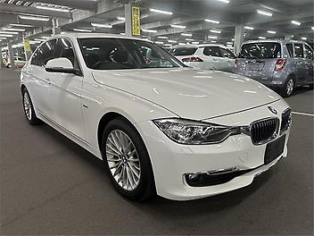 59,724 Km, Sedan, 2000 cc, Petrol engine, Automatic