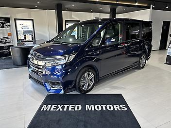 94,500 Km, Station Wagon, 1993 cc, Hybrid (Electricity) engine, 6 Speed Auto