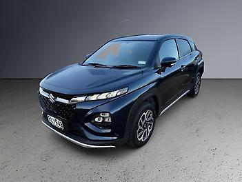 17,000 Km, Station Wagon, 1462 cc, Hybrid (Electricity) engine, 6 Speed Auto