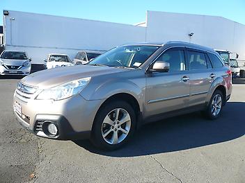 144,000 Km, Station Wagon, 3600 cc, Petrol engine, automatic