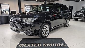 110,000 Km, Station Wagon, 1998 cc, Plug-In Hybrid (Electricity) engine, 6 Speed Auto