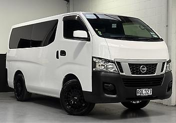 244,082 Km, People Movers, 2480 cc, Diesel engine, Manual