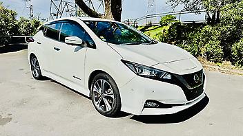 92,000 Km, Hatchback, 0 cc, Electric engine, Automatic
