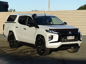 177,128 Km, Ute, 2442 cc, Diesel engine, Automatic