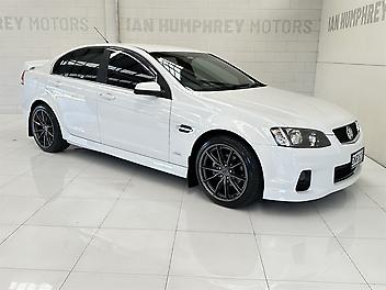 127,600 Km, Sedan, 3564 cc, Petrol engine, 6 Speed Automatic (TipTronic)