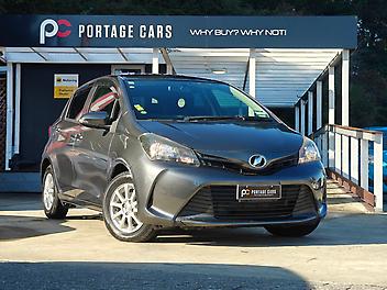 31,605 Km, Hatchback, 1329 cc, Petrol engine, Automatic