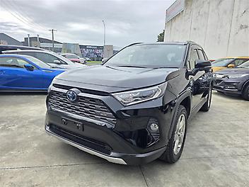 68,134 Km, RV-SUV, 2500 cc, Hybrid engine, Automatic