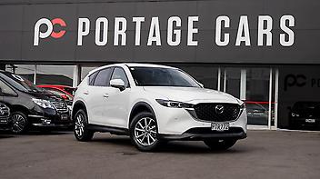 116,640 Km, Station Wagon, 2488 cc, Petrol engine, Automatic