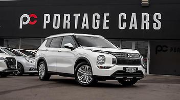 126,505 Km, Station Wagon, 2488 cc, Petrol engine, Automatic