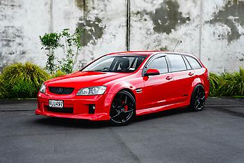 150,000 Km, Station Wagon, 5967 cc, Petrol engine, Automatic