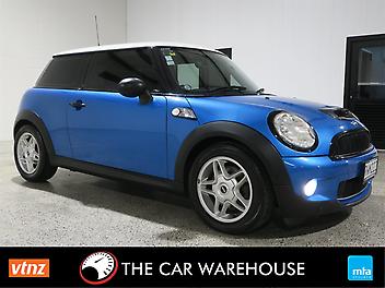 123,333 Km, Hatchback, 1590 cc, Petrol engine, Automatic