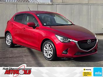 27,864 Km, Hatchback, 1300 cc, Petrol engine, Automatic