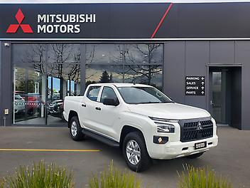 15 Km, Utility, 2442150 cc, Diesel engine, 6-gear automatic