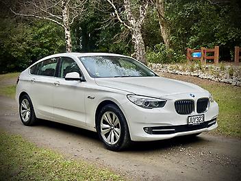 132,500 Km, Station Wagon, 2970 cc, Petrol engine, Automatic