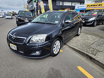 166,125 Km, Station Wagon, 2360 cc, Petrol engine, Automatic