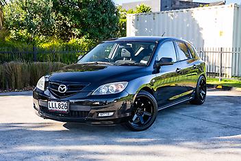 141,000 Km, Hatchback, 1990 cc, Petrol engine, Automatic