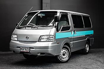165,000 Km, Van, 1780 cc, Petrol engine, Automatic