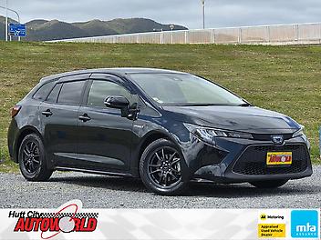 102,357 Km, Station Wagon, 1800 cc, Hybrid (Petrol) engine, Automatic