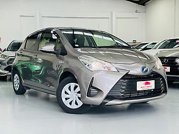 95,940 Km, Hatchback, 1496 cc, Hybrid engine, Automatic