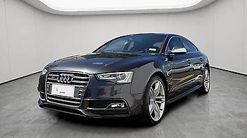 98,900 Km, Sedan, 2995 cc, Petrol engine, Automatic