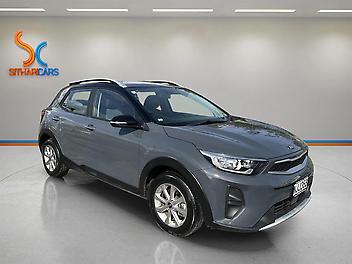 65,993 Km, RV-SUV, 1368 cc, Petrol engine, Auto