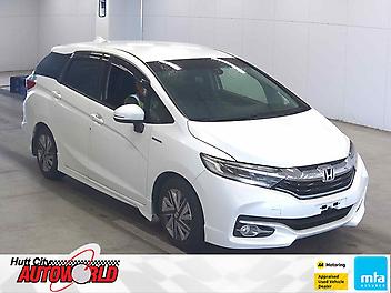 102,210 Km, Station Wagon, 1500 cc, Hybrid (Petrol) engine, Automatic