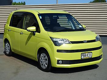 89,005 Km, Hatchback, 1496 cc, Petrol engine, CVT