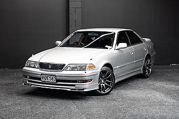 115,000 Km, Sedan, 2491 cc, Petrol engine, Automatic