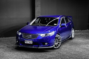 135,000 Km, Sedan, 1990 cc, Petrol engine, Automatic