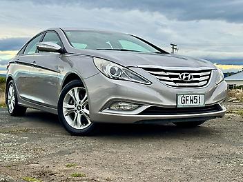 110,310 Km, Sedan, 2359 cc, Petrol engine, Automatic