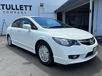 114,219 Km, Sedan, 1330 cc,  engine, Auto