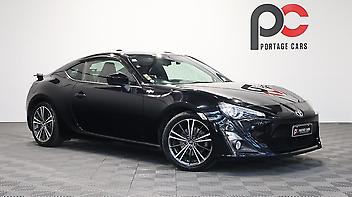 137,400 Km, Coupe, 1998 cc, Petrol engine, Automatic