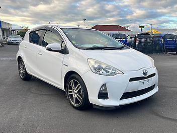 85,563 Km, Hatchback, 1496 cc, Hybrid engine, Automatic