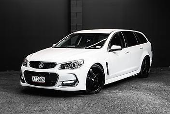 125,000 Km, Station Wagon, 3564 cc, Petrol engine, Automatic