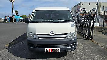 193,600 Km, Van, 2693 cc, Petrol engine, Automatic