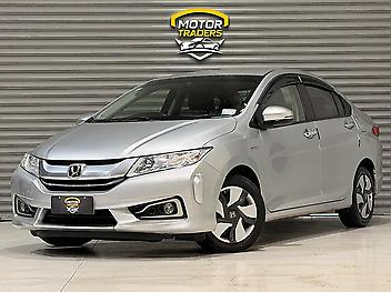 76,364 Km, Sedan, 1496 cc, Hybrid engine, Automatic