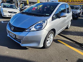 109,742 Km, Hatchback, 1339 cc, Petrol engine, Manual