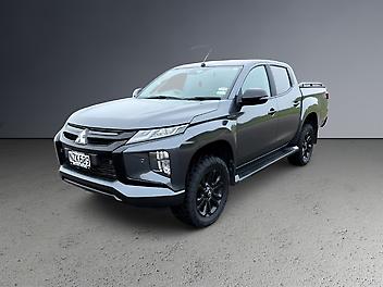 58,000 Km, Ute, 2442 cc, Diesel engine, 6 Speed Auto