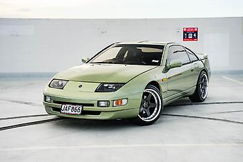 113,000 Km, Coupe, 2960 cc, Petrol engine, Manual