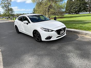 220,000 Km, Sedan, 1490 cc, Petrol engine, Automatic