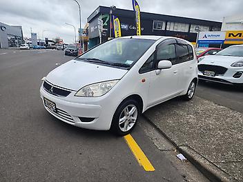 170,515 Km, Hatchback, 1330 cc, Petrol engine, Automatic